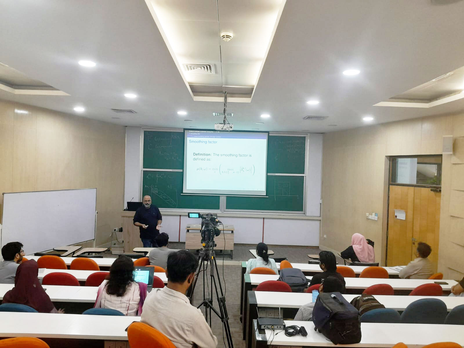 SMCS Hosts Second Session of Basic Notions Seminar Series on 'Multigrid Methods in Scientific Computing: Advances and Challenges'